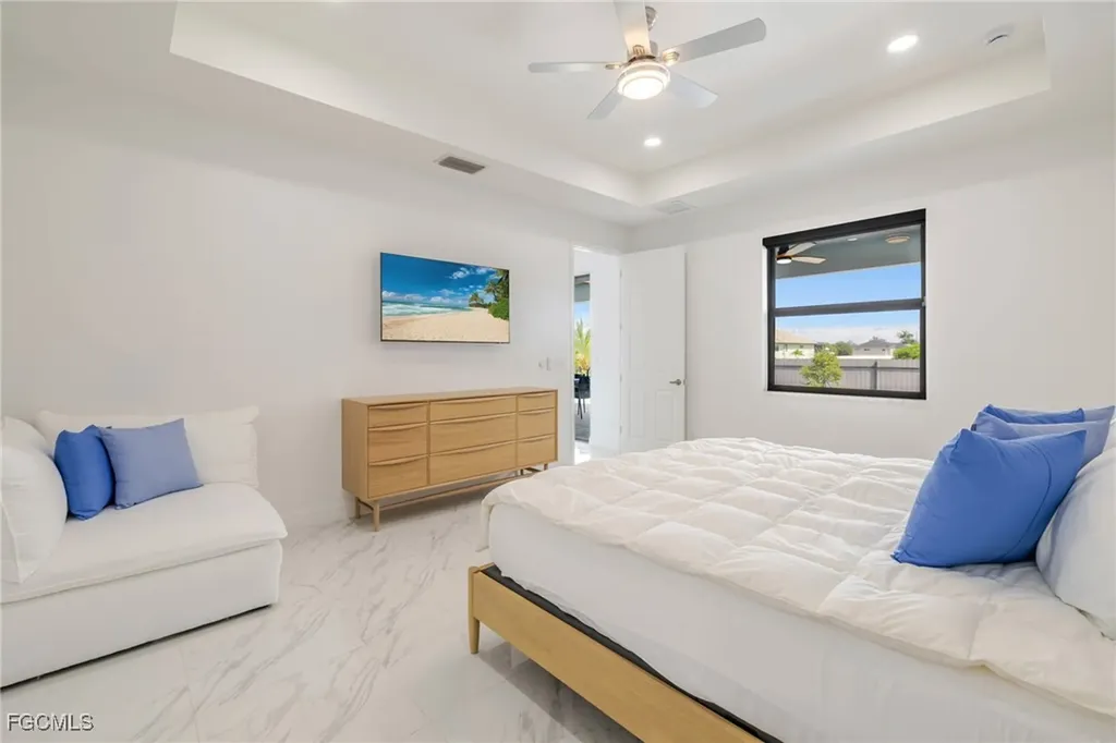 409 NW 36th Avenue Cape Coral FL 33993
