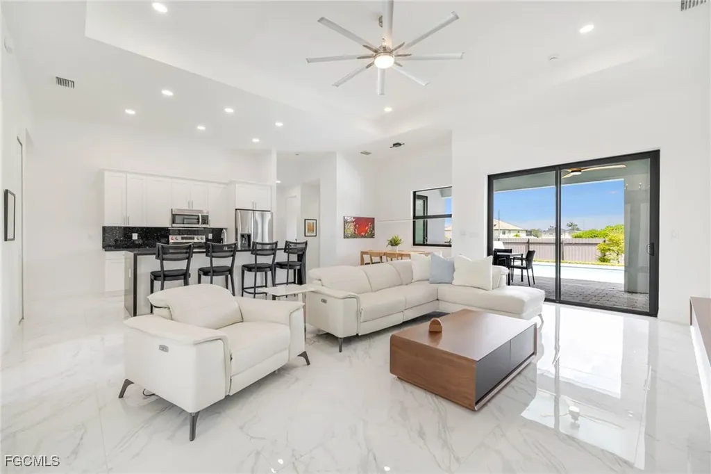 409 NW 36th Avenue Cape Coral FL 33993