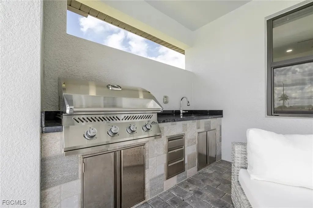 409 NW 36th Avenue Cape Coral FL 33993