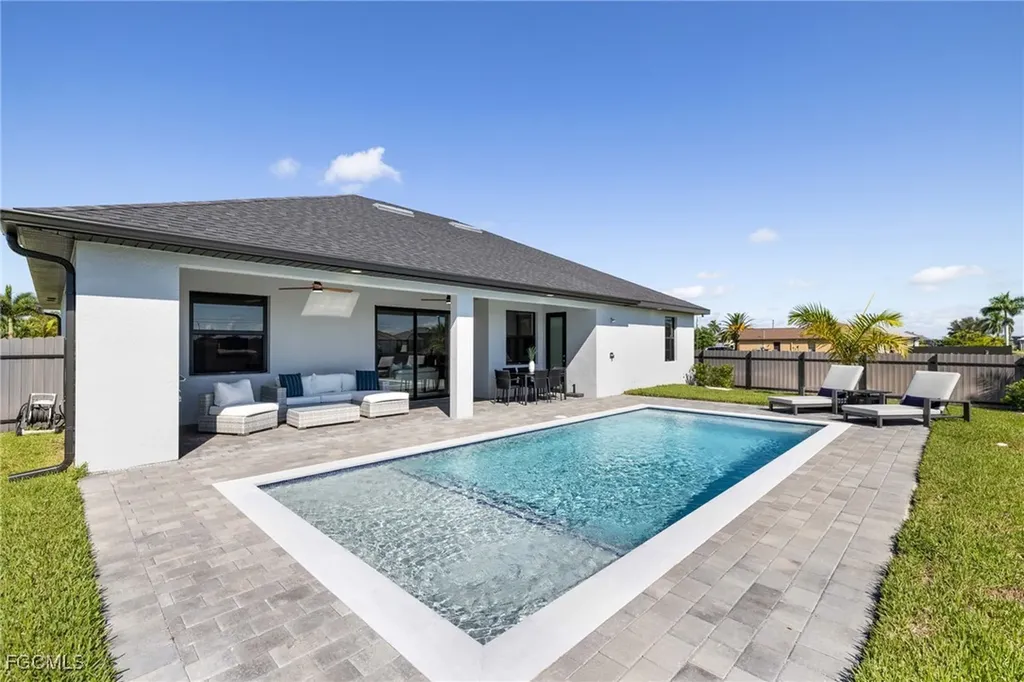 409 NW 36th Avenue Cape Coral FL 33993