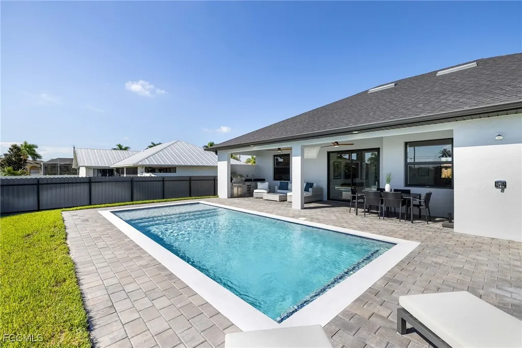 409 NW 36th Avenue Cape Coral FL 33993