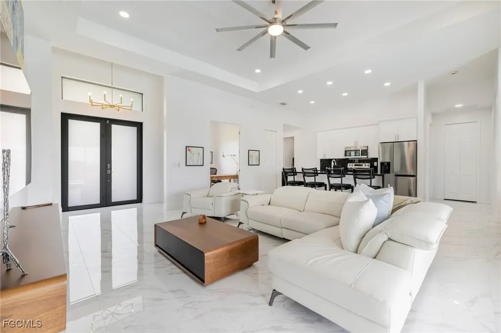 409 NW 36th Avenue Cape Coral FL 33993