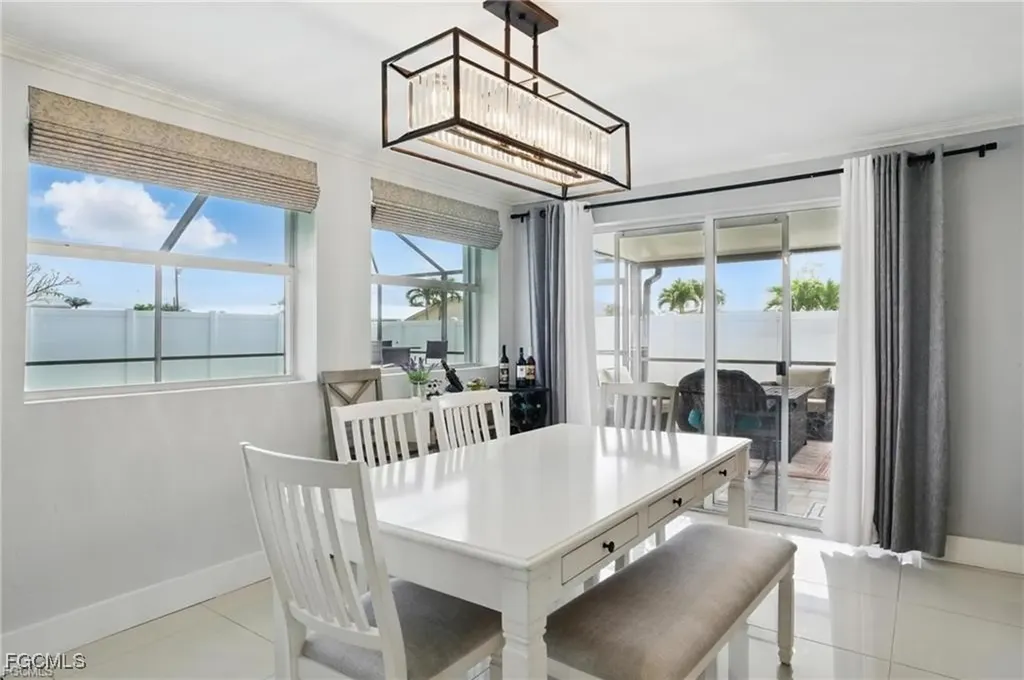 2941 SE 10th Place Cape Coral FL 33904