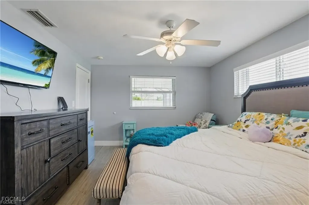 2941 SE 10th Place Cape Coral FL 33904