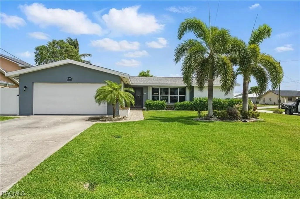 2941 SE 10th Place Cape Coral FL 33904
