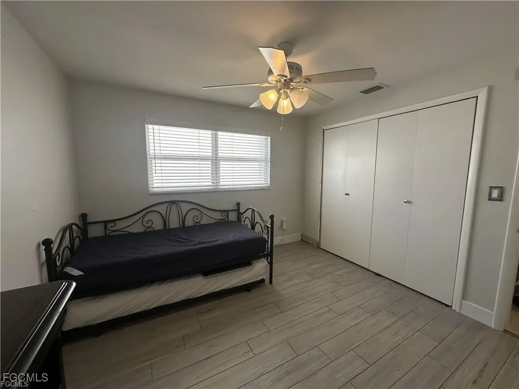 2941 SE 10th Place Cape Coral FL 33904