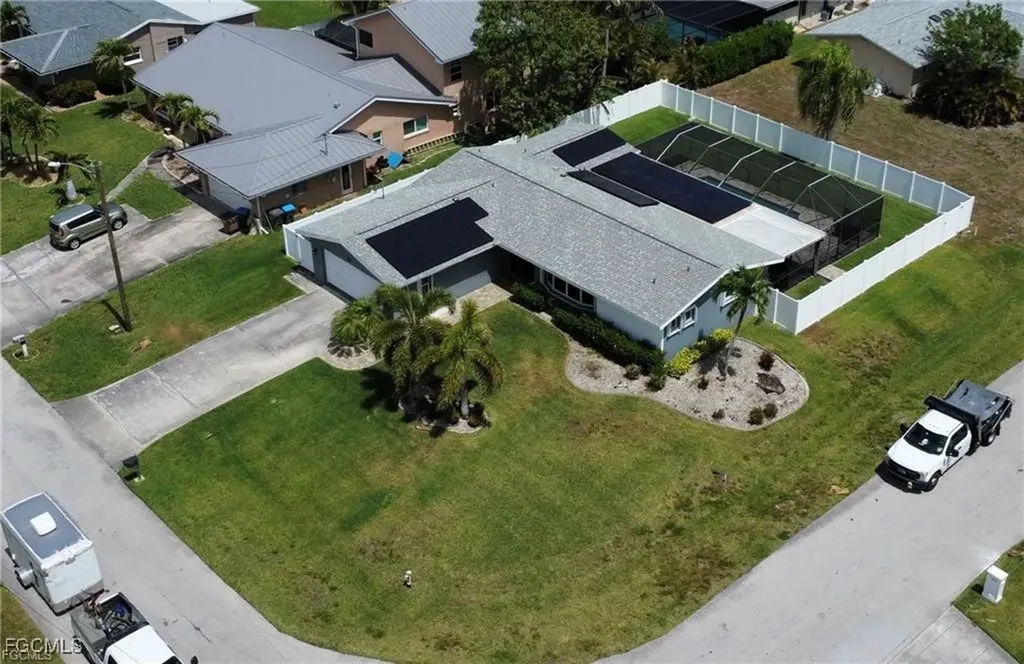 2941 SE 10th Place Cape Coral FL 33904