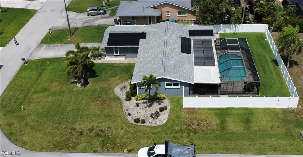 2941 SE 10th Place Cape Coral FL 33904