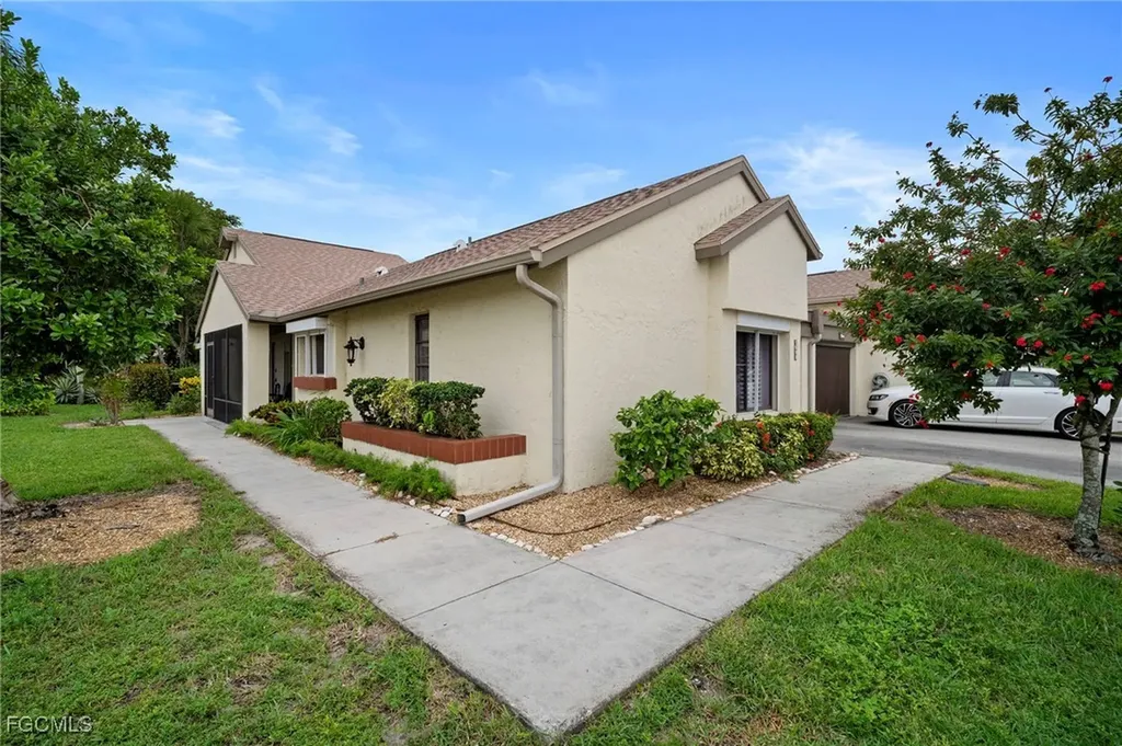 1698 Bent Tree Circle Fort Myers FL 33907