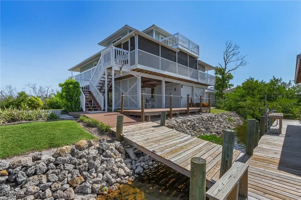 4011 Galt Island Avenue St. James City FL 33956
