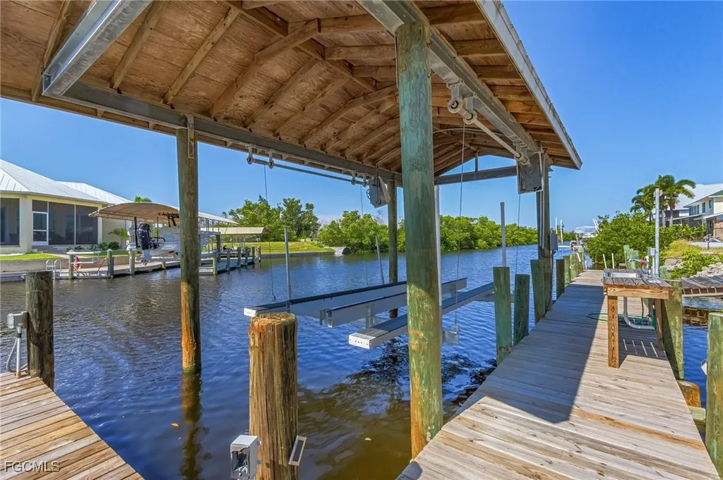 4011 Galt Island Avenue St. James City FL 33956