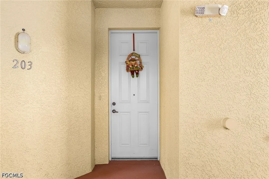 1137 Van Loon Commons Circle Cape Coral FL 33909