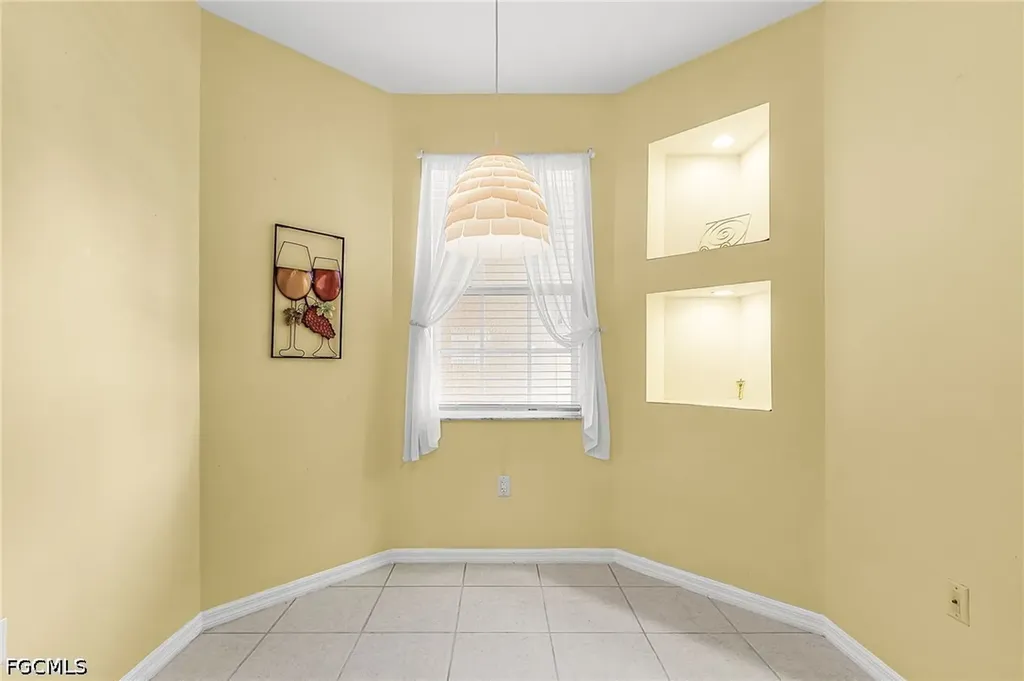 1137 Van Loon Commons Circle Cape Coral FL 33909