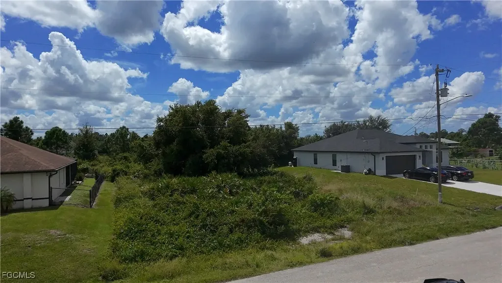 3607 16th Street SW Lehigh Acres FL 33976
