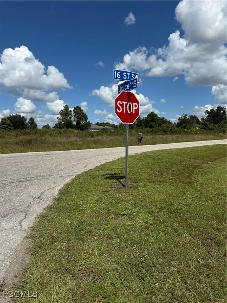 3607 16th Street SW Lehigh Acres FL 33976