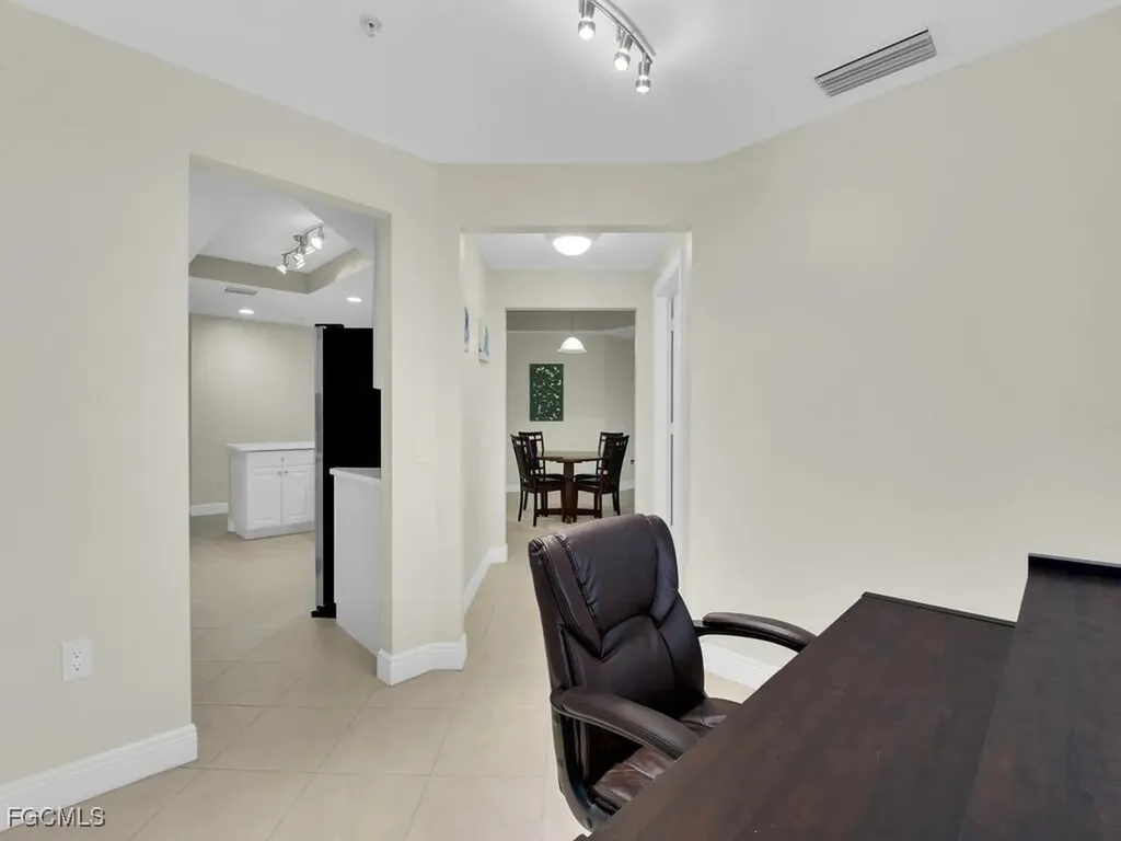 2745 1st Street Fort Myers FL 33916