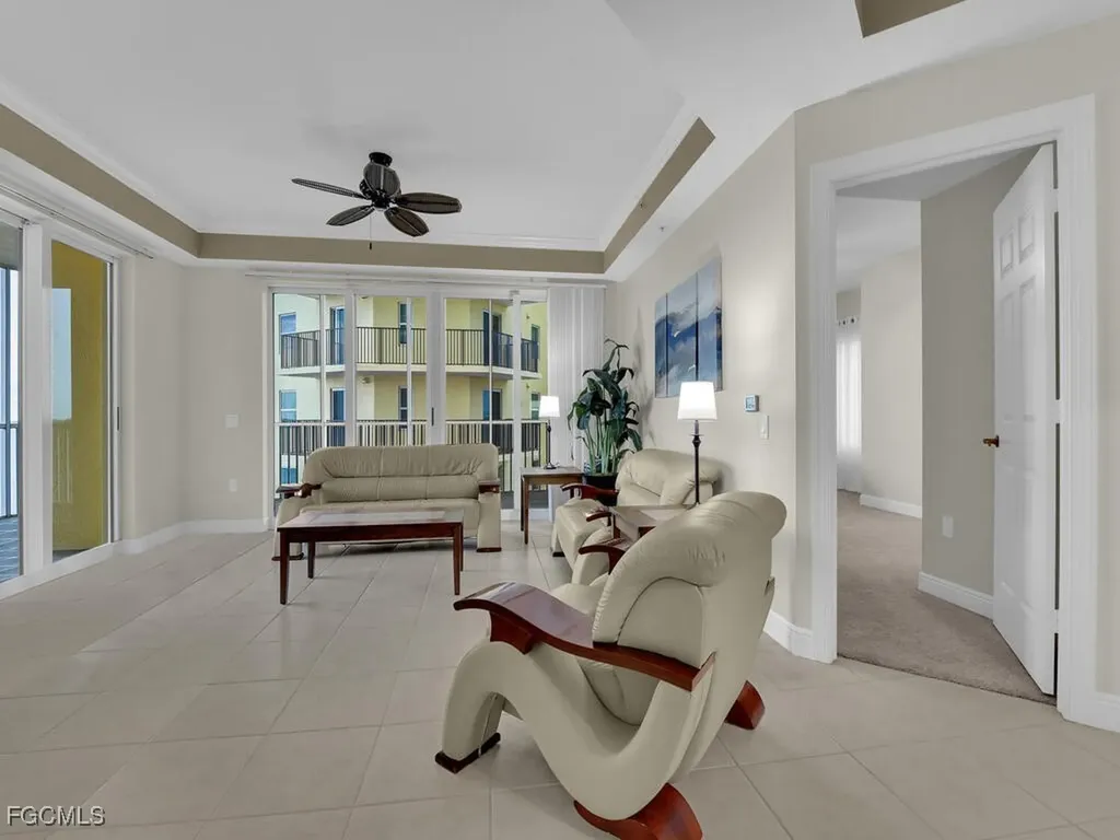 2745 1st Street Fort Myers FL 33916