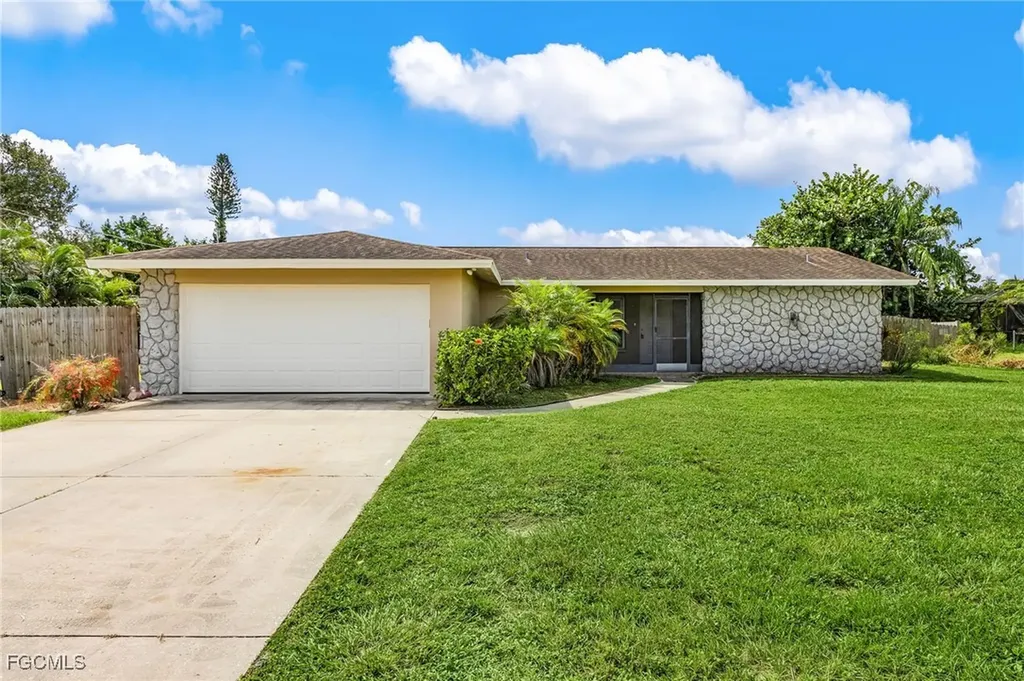 12325 River Road Fort Myers FL 33905