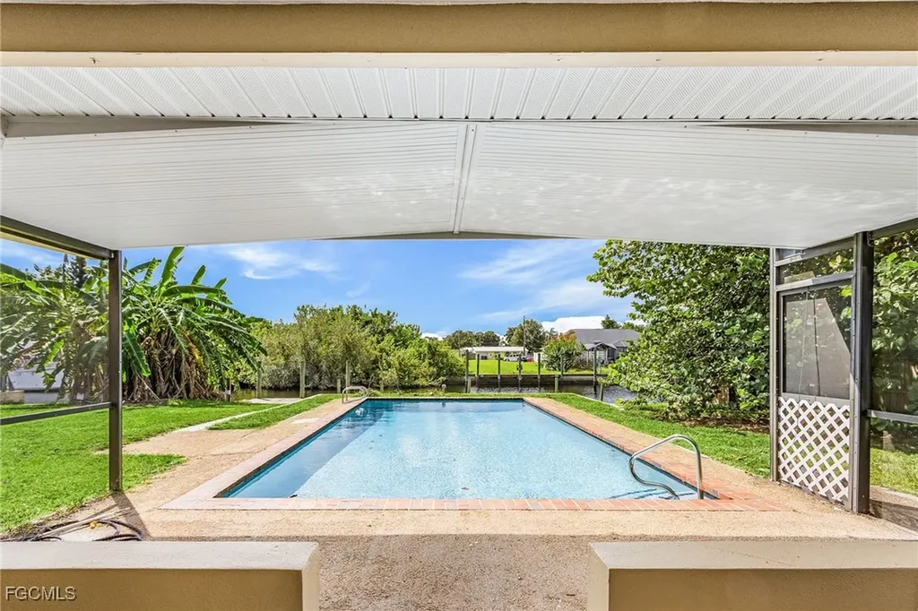 12325 River Road Fort Myers FL 33905