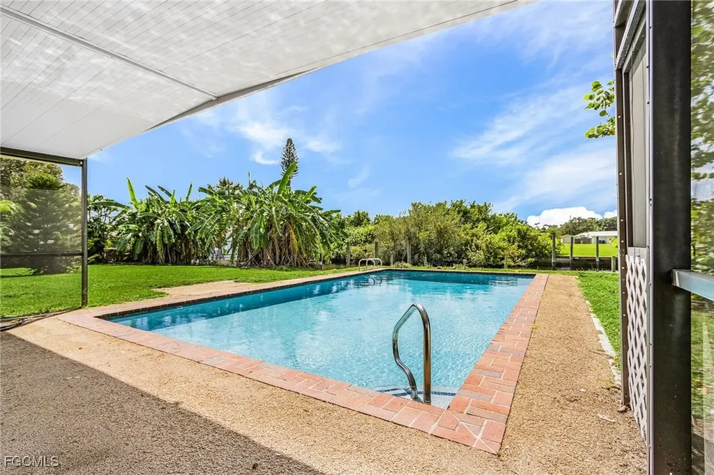 12325 River Road Fort Myers FL 33905