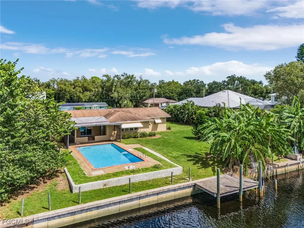 12325 River Road Fort Myers FL 33905