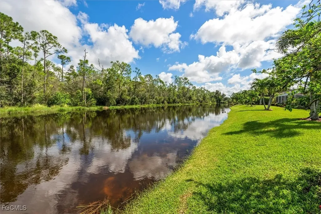 7669 Eagles Flight Lane Fort Myers FL 33912