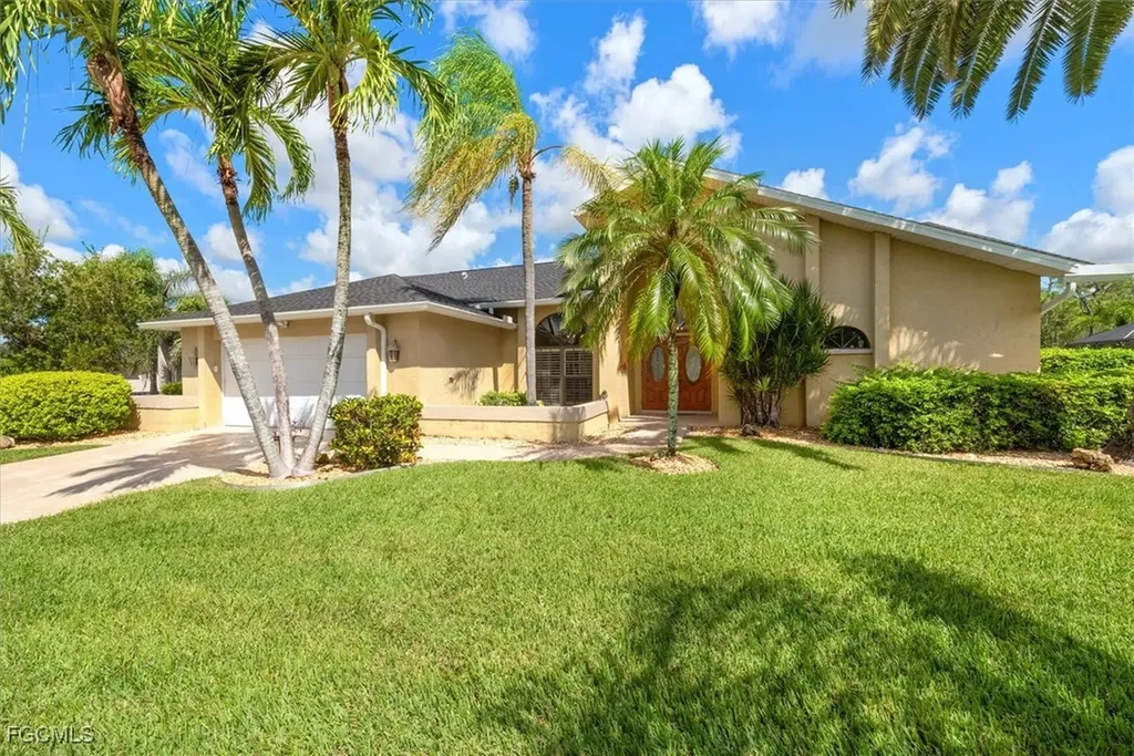 7669 Eagles Flight Lane Fort Myers FL 33912