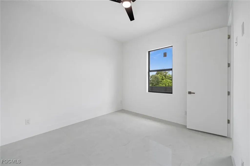 1801 NW 10th Terrace Cape Coral FL 33993