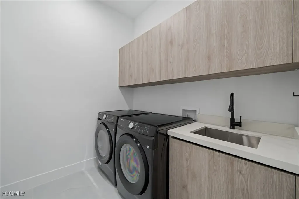 1801 NW 10th Terrace Cape Coral FL 33993