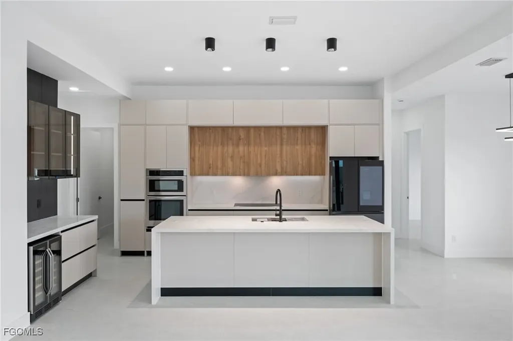 1801 NW 10th Terrace Cape Coral FL 33993