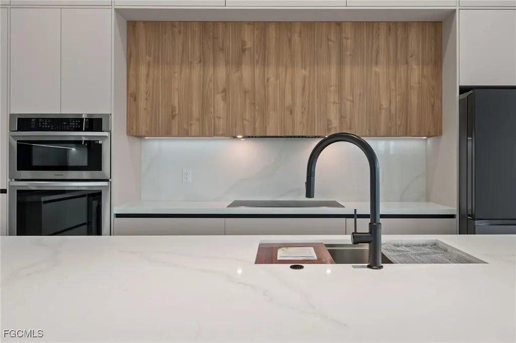 1801 NW 10th Terrace Cape Coral FL 33993