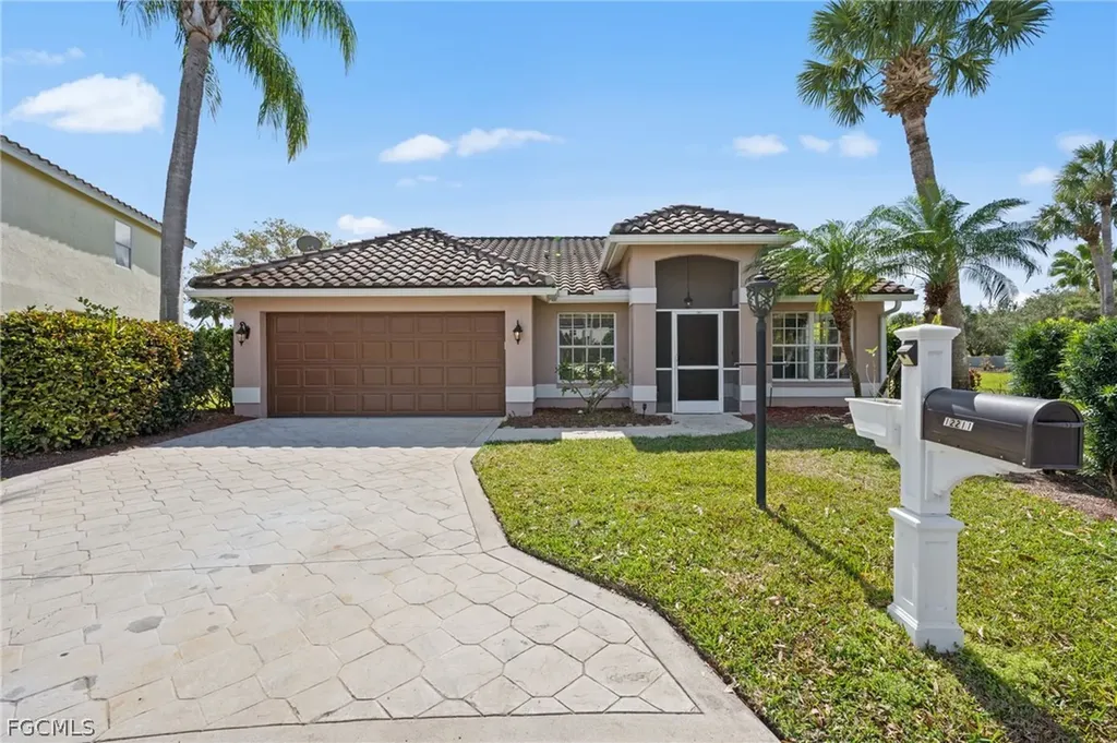 12211 Eagle Pointe Circle Fort Myers FL 33913