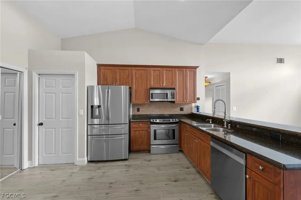 12211 Eagle Pointe Circle Fort Myers FL 33913