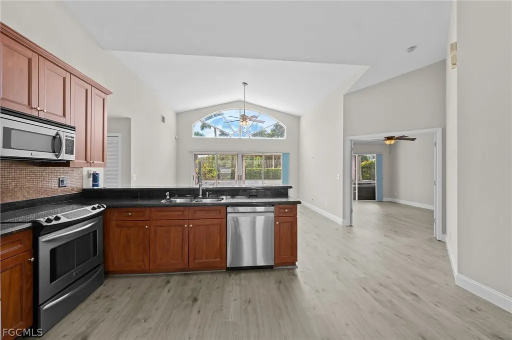 12211 Eagle Pointe Circle Fort Myers FL 33913