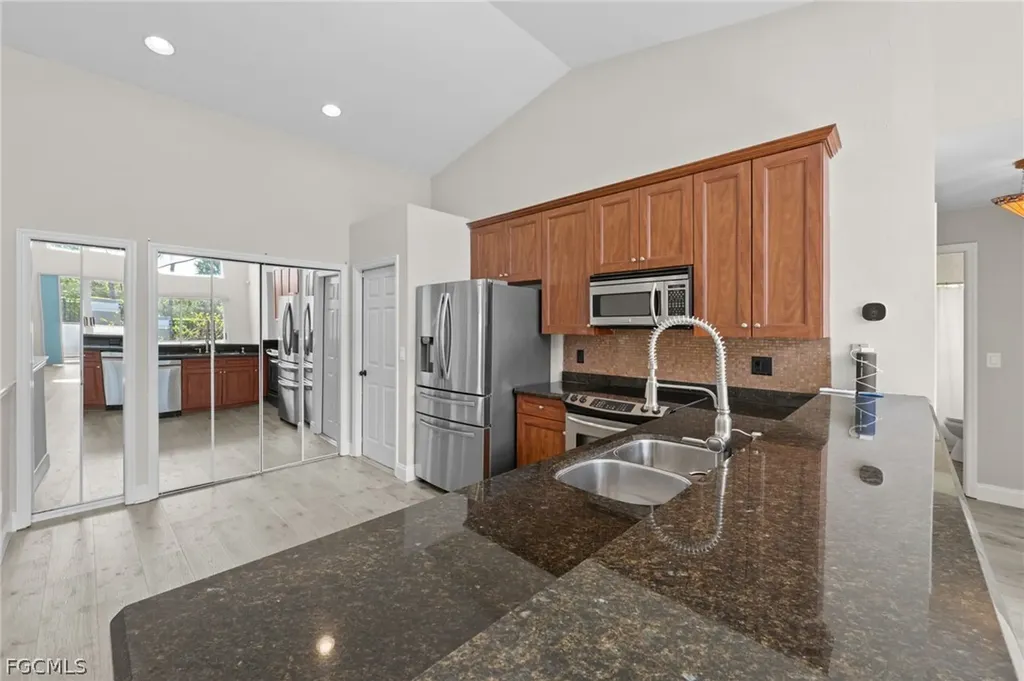 12211 Eagle Pointe Circle Fort Myers FL 33913