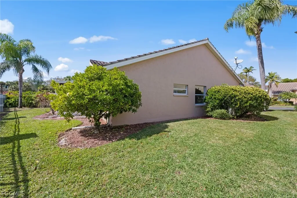 12211 Eagle Pointe Circle Fort Myers FL 33913