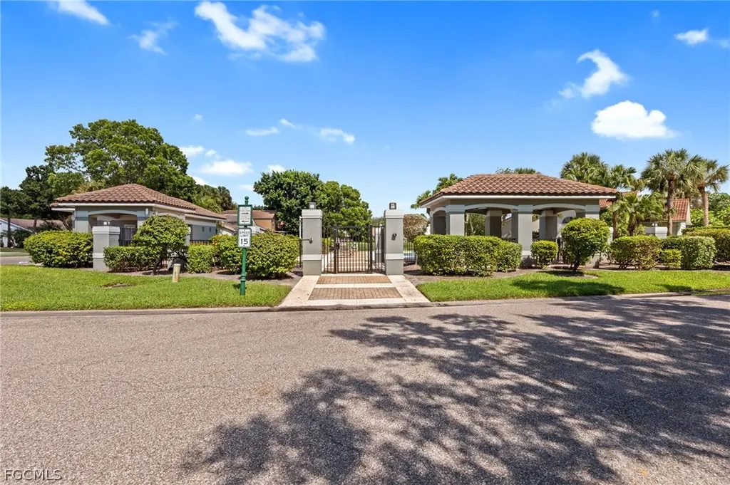 12211 Eagle Pointe Circle Fort Myers FL 33913