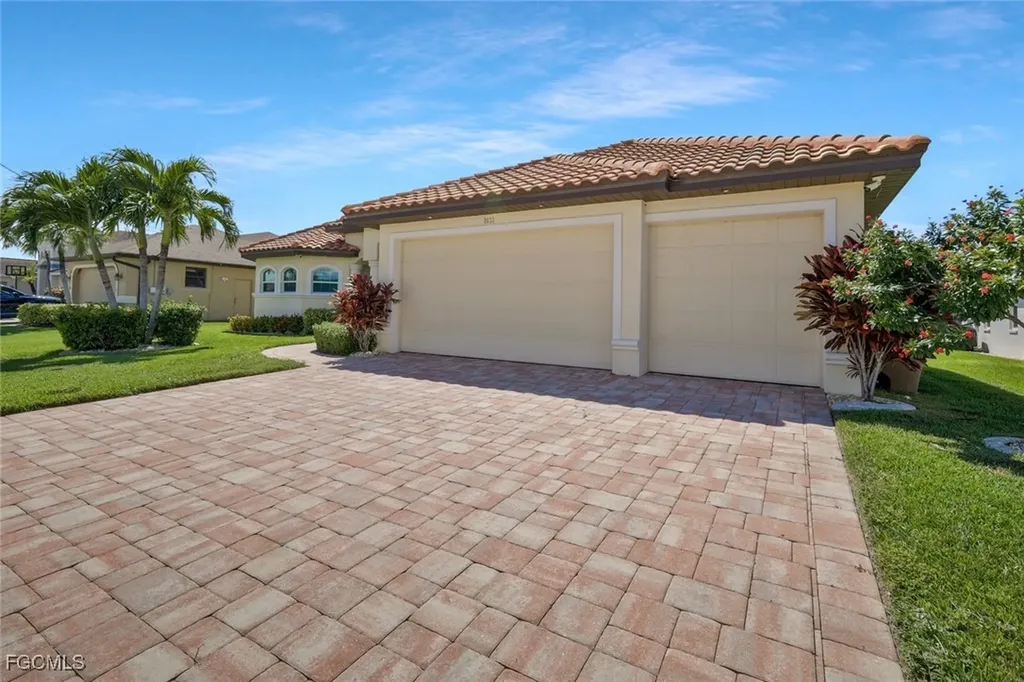 3632 SW 1st Place Cape Coral FL 33914