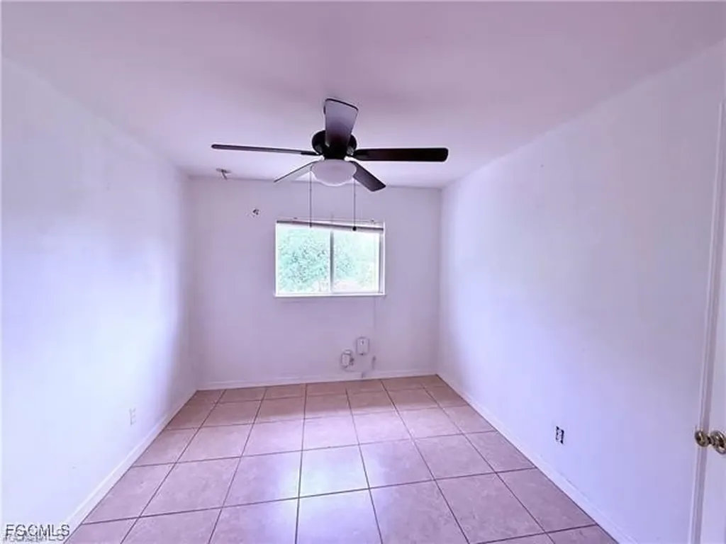 1221-1223 E 12th Street Lehigh Acres FL 33972