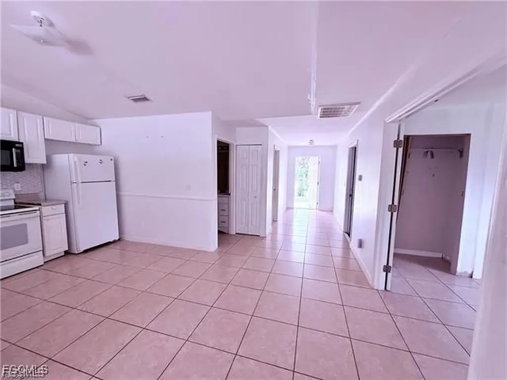 1221-1223 E 12th Street Lehigh Acres FL 33972