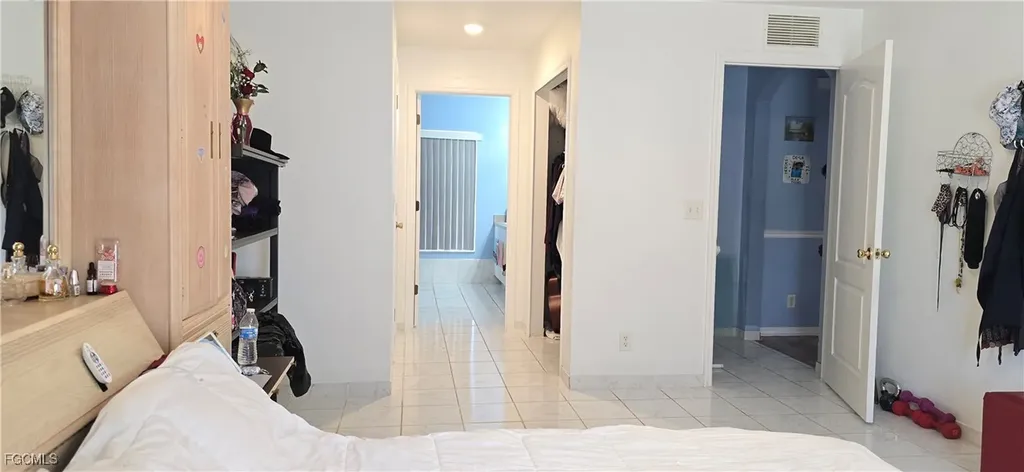 2900 NW 19th Place Cape Coral FL 33993