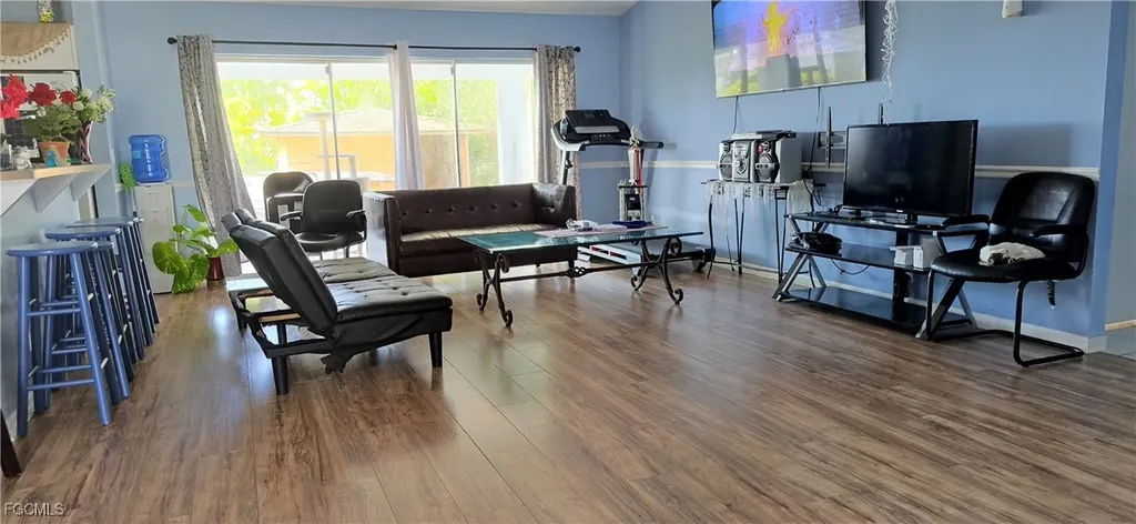 2900 NW 19th Place Cape Coral FL 33993