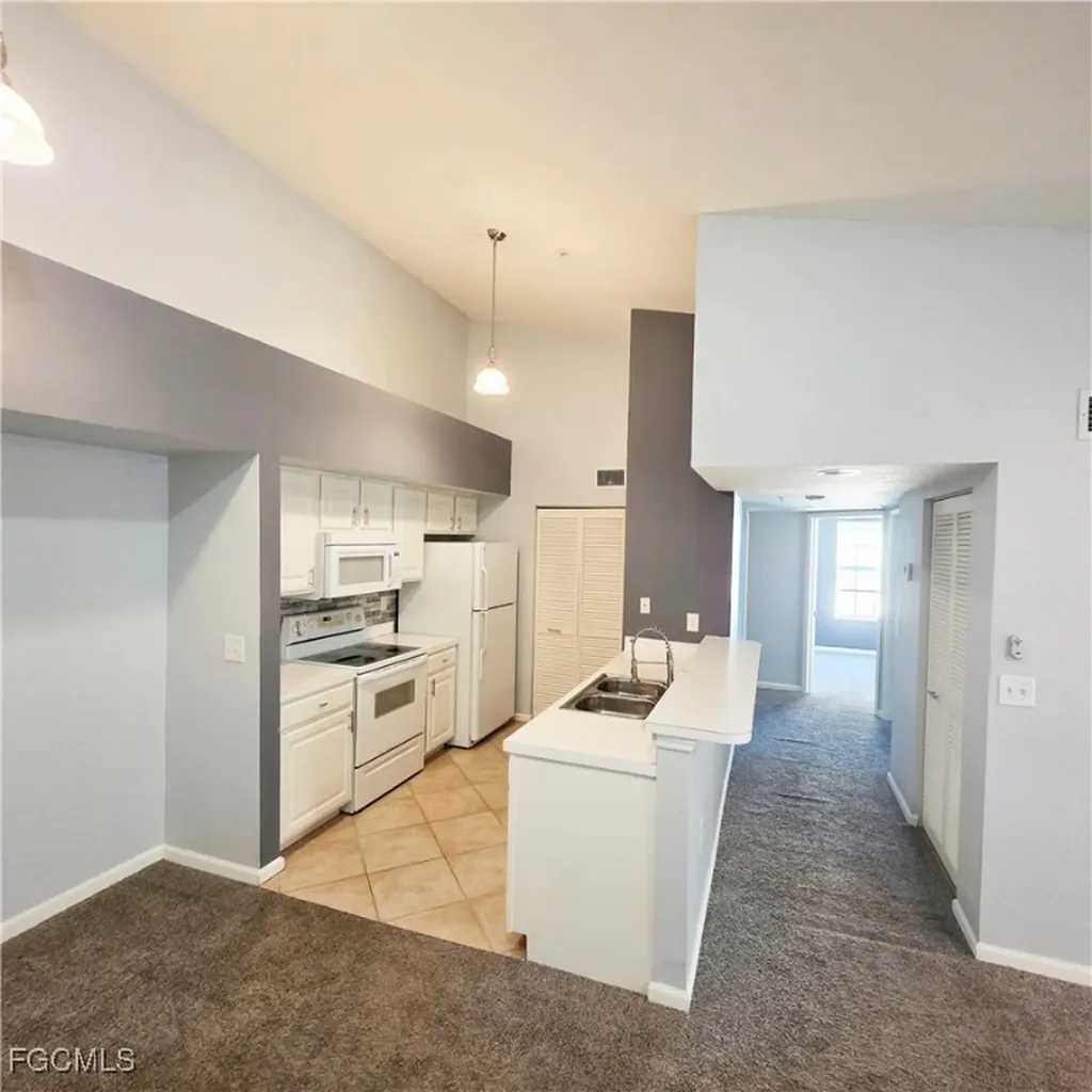 4121 Residence Drive Fort Myers FL 33901
