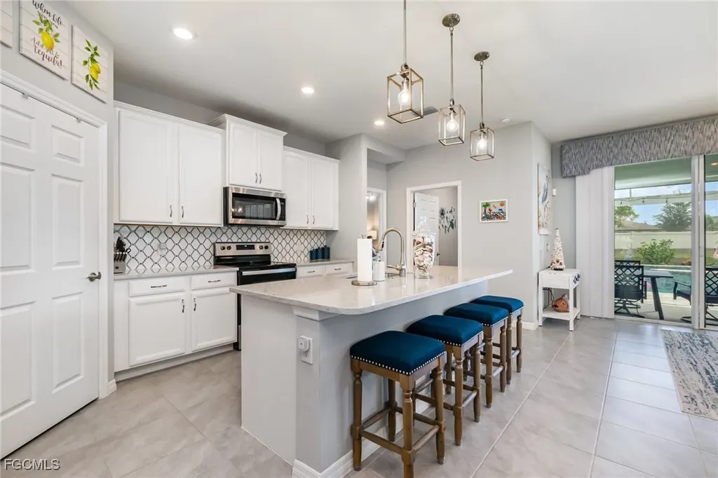 3261 Apple Blossom Drive Alva FL 33920