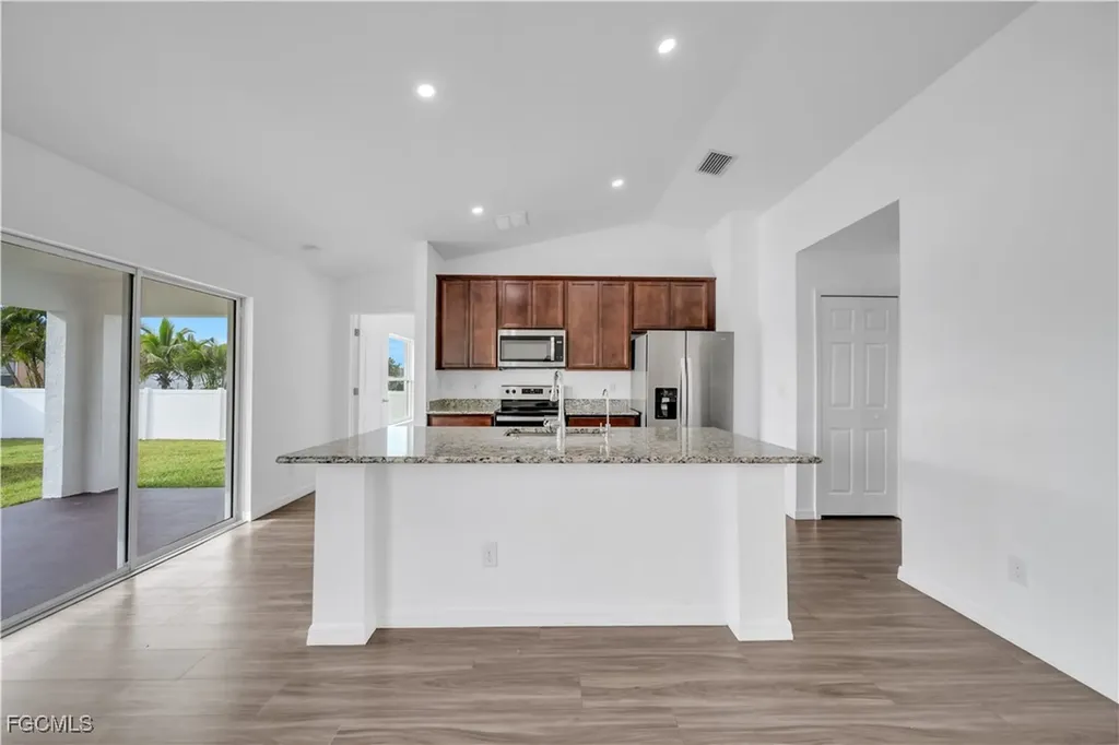 204 NW 24th Place Cape Coral FL 33993