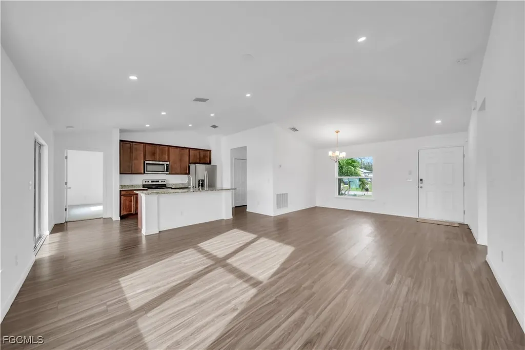 204 NW 24th Place Cape Coral FL 33993