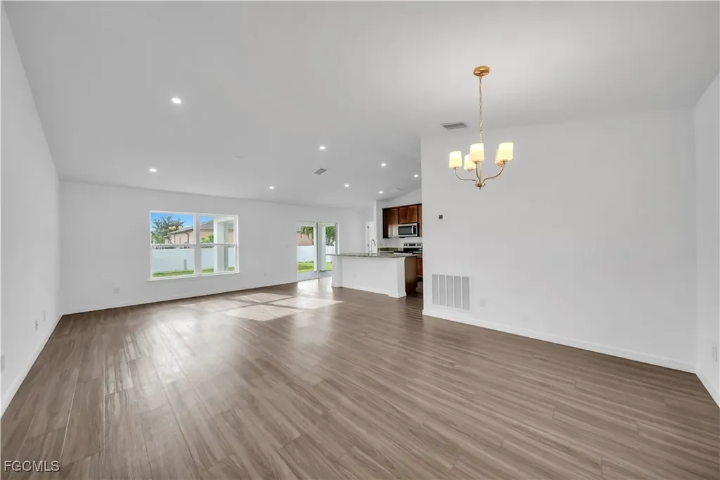 204 NW 24th Place Cape Coral FL 33993