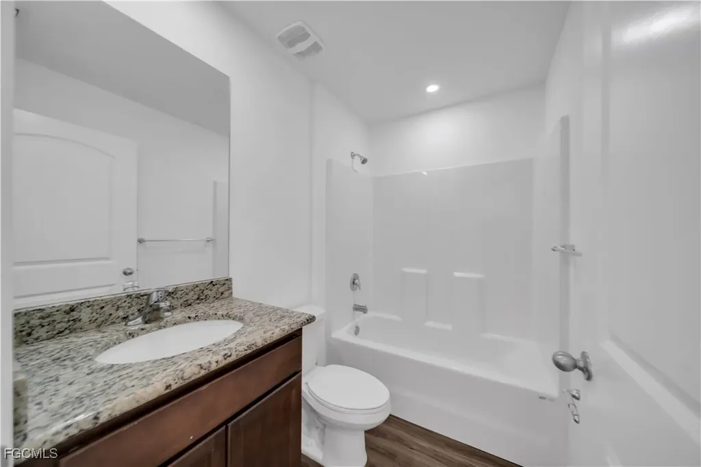 204 NW 24th Place Cape Coral FL 33993