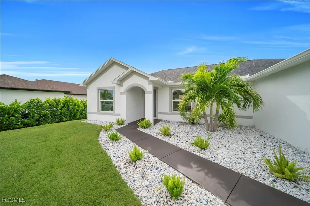 204 NW 24th Place Cape Coral FL 33993
