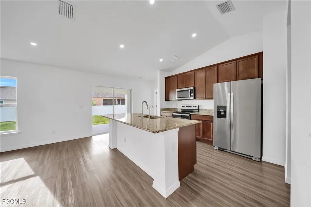 204 NW 24th Place Cape Coral FL 33993